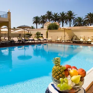 Mahara & Wellness Hotel